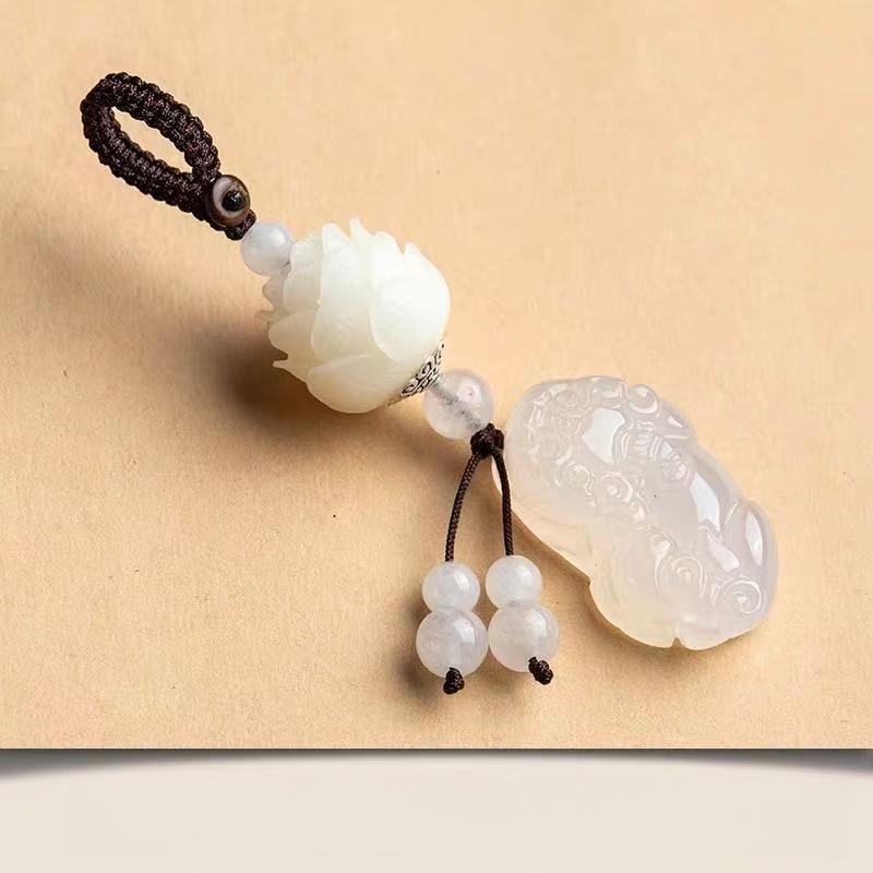 Resin Art A Keychain - Llavero Colgante de Loto con Amuleto